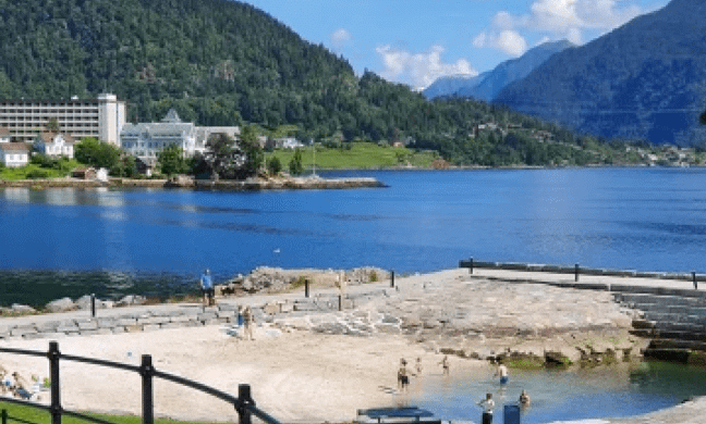 balestrand lagoon swimming